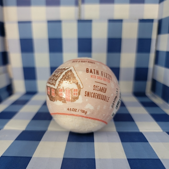 Bath & Body Works | Sugared Snickerdoodle | Bath Bomb - Picture 2 of 3